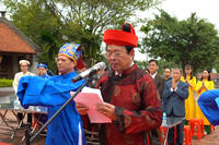 <a href="/gia-tri-tho-xuan-duong/tho-xuan-duong-nay/ke-thua-the-manh-nam-y" title="Kế thừa truyền thống Nam y" rel="dofollow">Kế thừa truyền thống Nam y</a>
