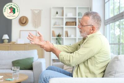 <a href="/benh-pho-bien/than-kinh-tam-than/parkinson" title="Parkinson" rel="dofollow">Parkinson</a>