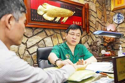 <a href="/truyen-thong/bao-chi-viet" title="Báo chí viết" rel="dofollow">Báo chí viết</a>