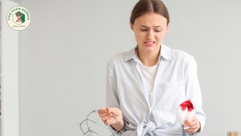 Các yếu tố nguy cơ gây bệnh trĩ ở người trẻ tuổi