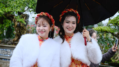 SKCĐ: Bí quyết giữ sức khỏe trong ngày Tết theo Nam y Thọ Xuân Đường