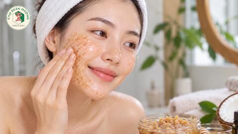 Tẩy tế bào chết bằng đường cho da mặt và cơ thể
