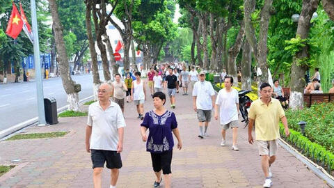 Bí quyết trường thọ: Đi bộ, vươn thở, vận động nhẹ: Những “bài thuốc” không cần toa