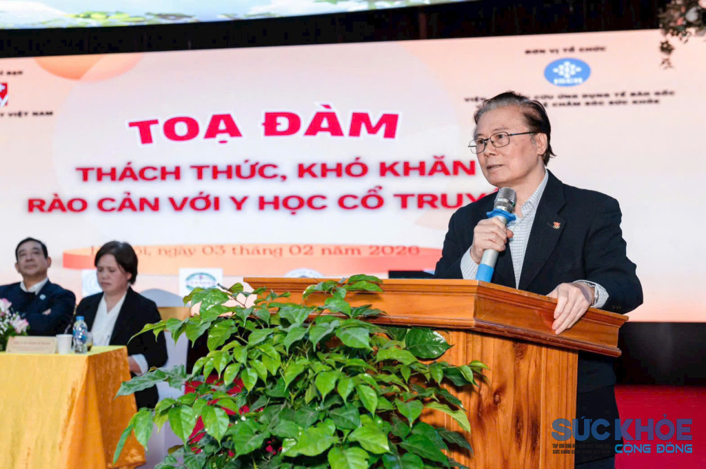 PGS.TS Trần quốc Toản Nguyên Phó Chủ nhiệm Văn phòng chính phủ phát biểu tại Toạ đàm (Ảnh: Tình Vũ)