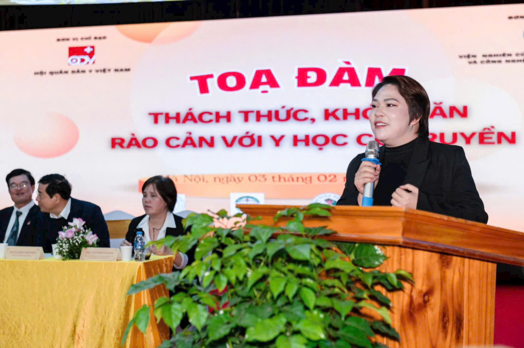 z7500172140876-d54b88c665b864431bd1f617956a9a04